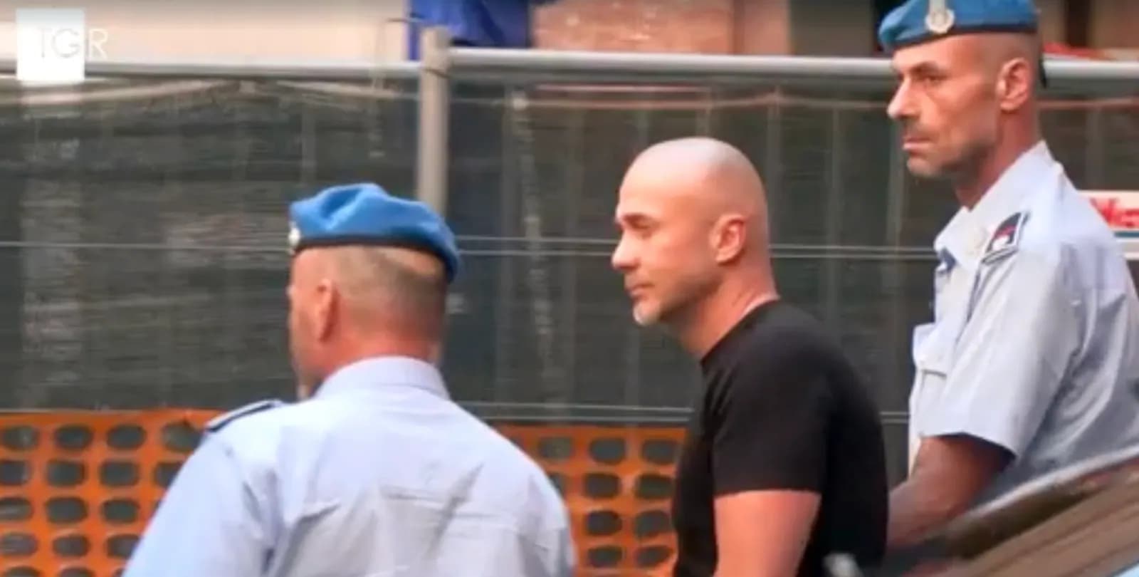 Снимка към „Украински военнослужещ се изправя пред съд в Германия за саботажа на „Северен поток““