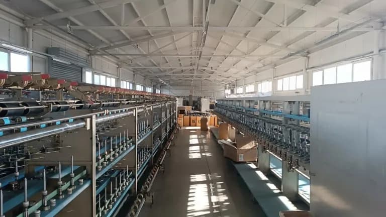 Снимка към „Продават текстилна база в Първомай за близо 1,5 млн. евро“