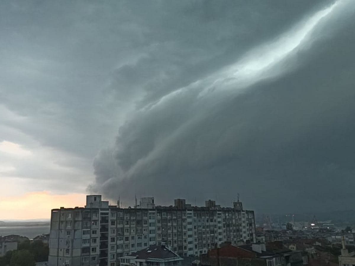 Снимка към „Рязко застудяване и продължителни валежи идват през новата седмица“