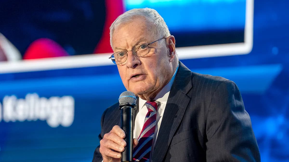 Снимка към „Кийт Келог подкрепи украинските удари по руски рафинерии“