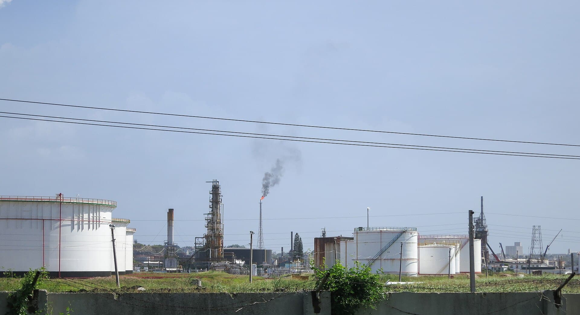Снимка към „Куба отваря петролния и газовия сектор за чуждестранни инвеститори и местни частни компании“