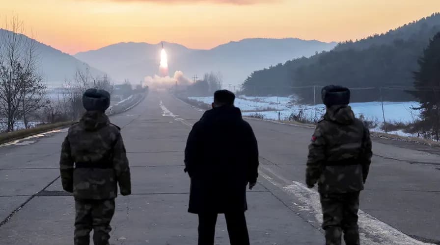 Снимка към „Хиперзвуковите ракети изострят съперничеството на Корейския полуостров“
