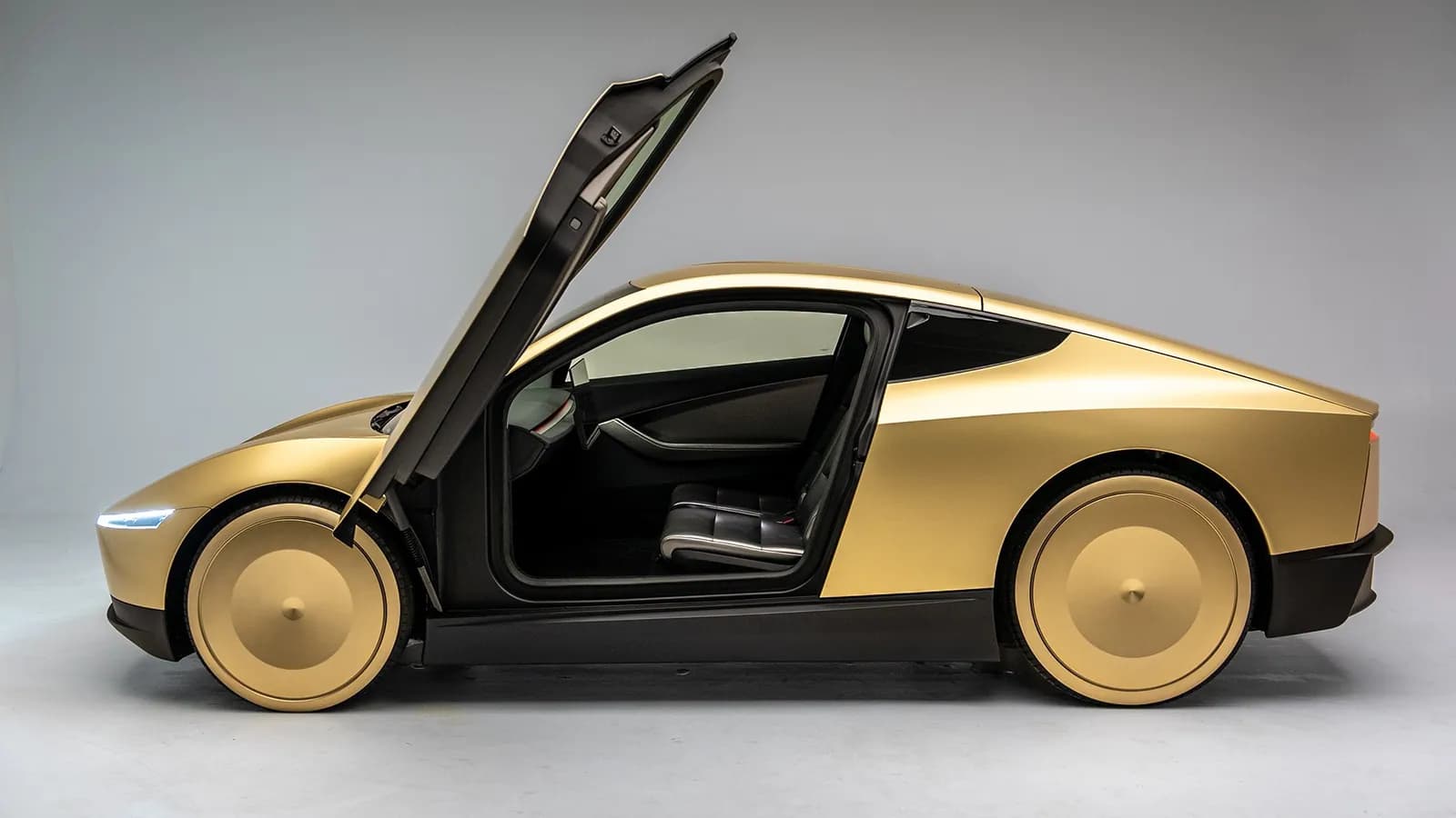 Снимка към „Tesla планира продажби на Cybercab до края на 2026 г. на фона на разследване“
