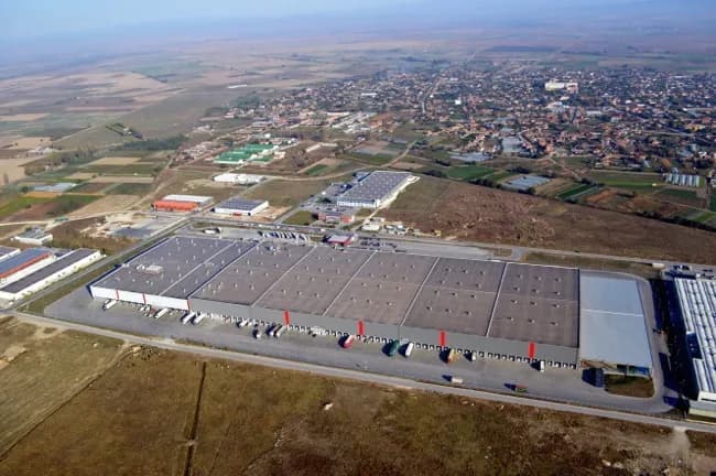 Снимка към „Обход ще изведе тежкотоварния трафик от Динк“