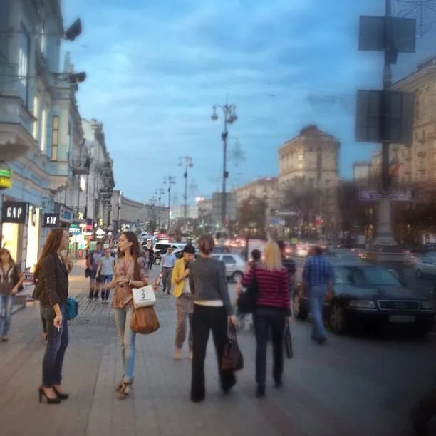 Снимка към „Девет загинали след поредните руски атаки в Украйна“