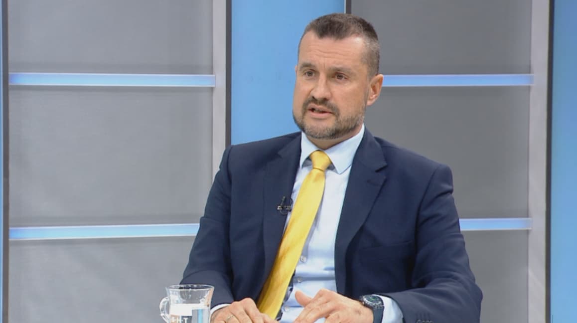 Снимка към „Калоян Методиев: Реакцията на Радев в Черно море е неубедителна и унизителна“