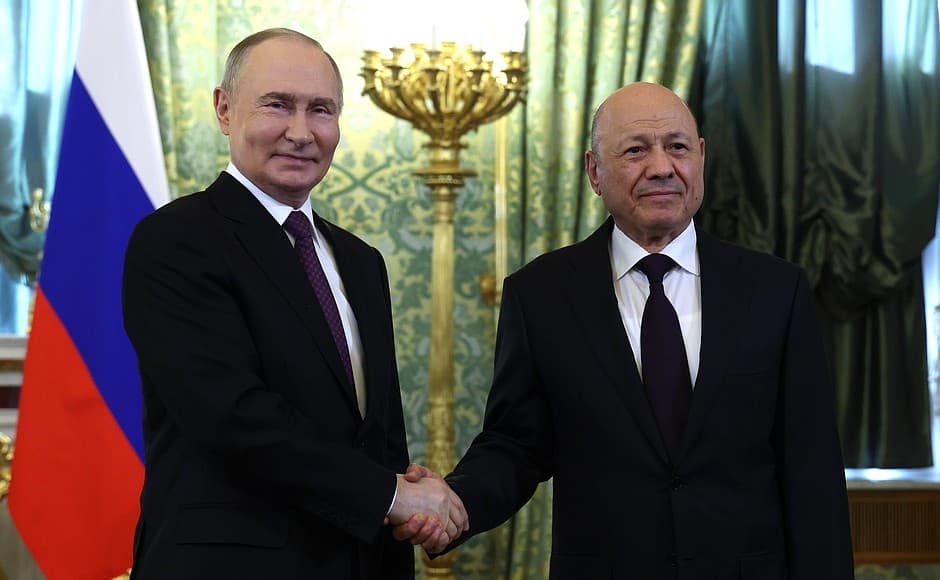 Снимка към „Репортаж на BBC показва пустинния фронт на войната в Йемен“
