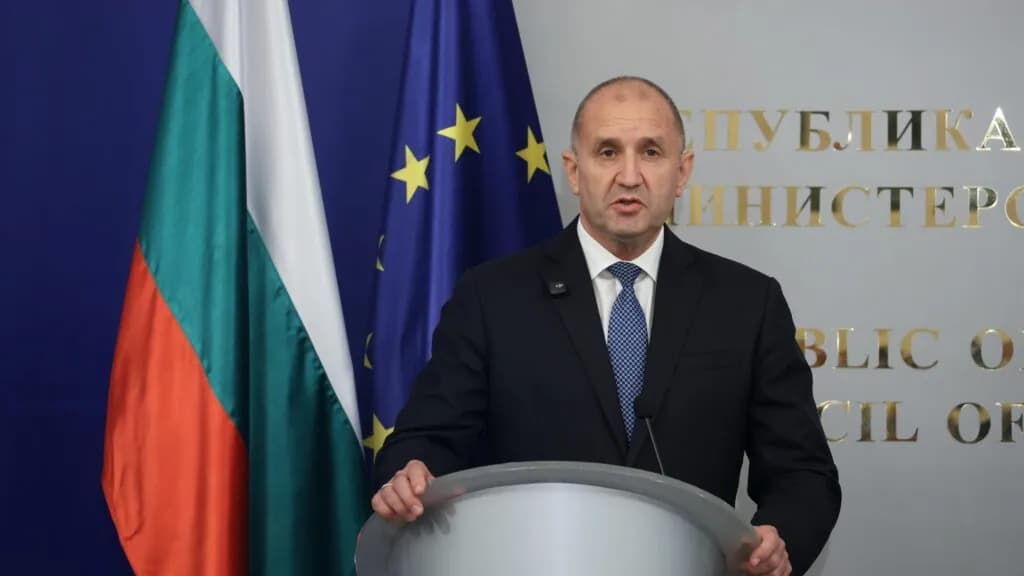 Снимка към „Радев и Никулеску очертаха приоритети за стратегическото партньорство“