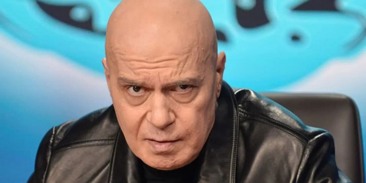 Снимка към „Слави Трифонов: от музиката и телевизията към политиката“