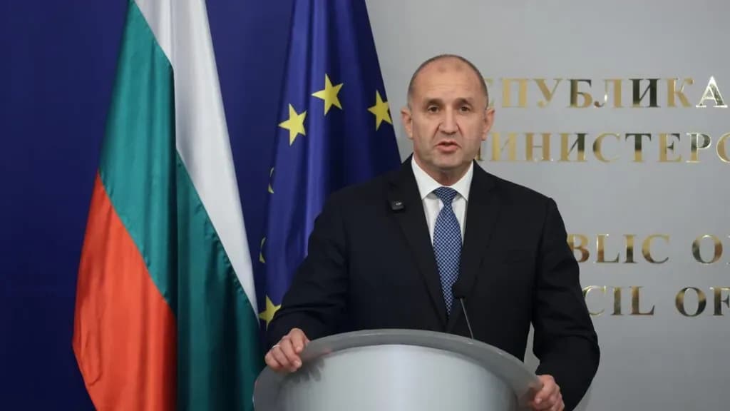 Снимка към „Енергийна сигурност: Токът и парното няма да поскъпват до 2027 г.“