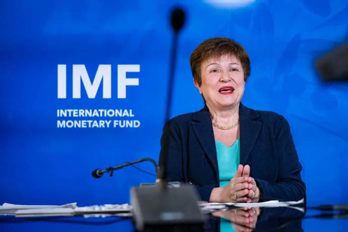 Снимка към „МВФ похвали фискалния курс на Великобритания преди бюджета“